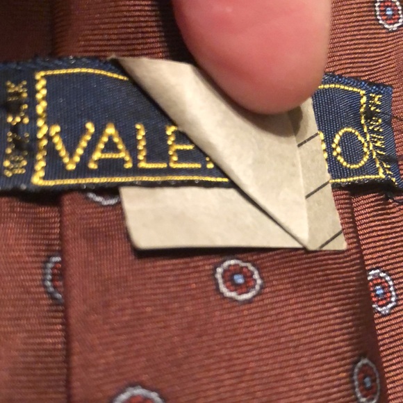 Vtg VALENTINO Classic Luxe Necktie Designer Italy Made 100% SILK Classic Career - Picture 9 of 16